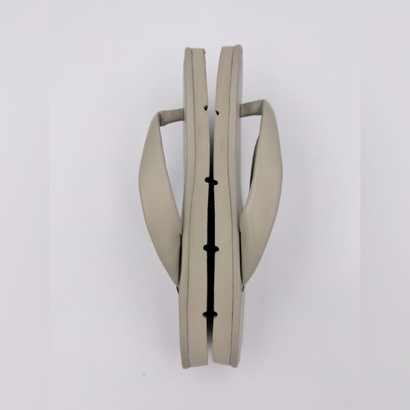 Vince Olexa-B EUC Sz 8 Light Grey - Picture 5 of 6